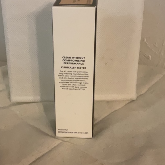 bareMinerals BAREPRO Skin-Perfecting Matte Liquid Foundation, Fair Neutral, NIB - Picture 5 of 9